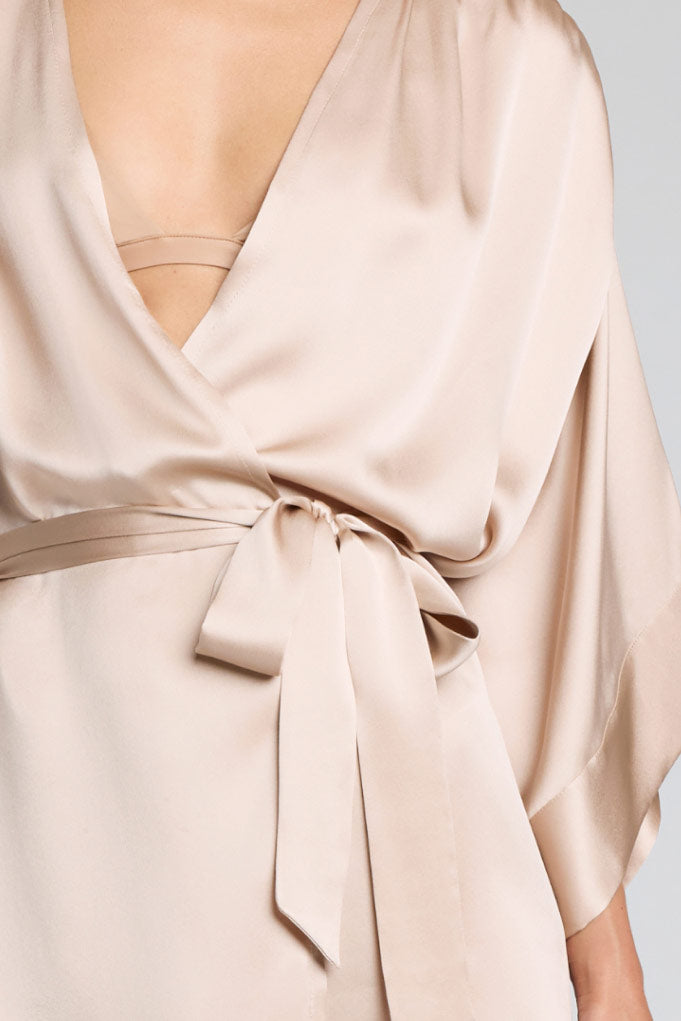 Eclipse Washable Silk Mini Robe in Fizz