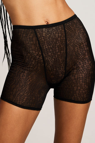 Detail view of Serpente Boxer in Black for sizer
